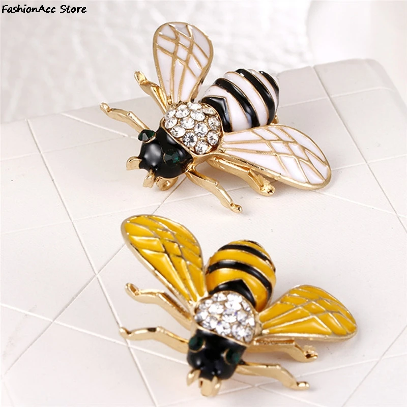 Cute Enamel Bee Brooches For Women Men Fly Insect Brooch Pins Scarf Dress Lapel Pin Suit Decorations Jewelry