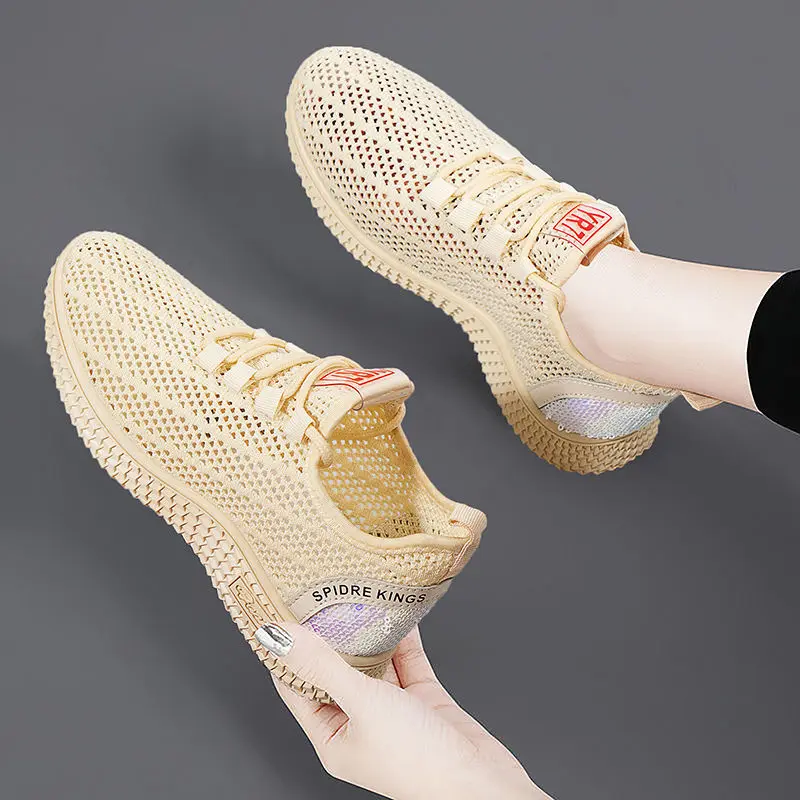 Woman Tennis Shoes Lace Up Ladies Red Light Gym Sports Shoes Female Sneakers Breathable Women Flats Outdoor Walking Shoes