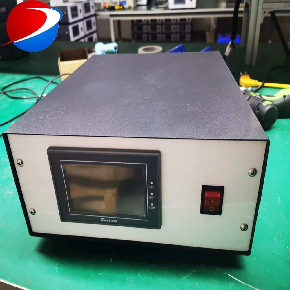 20K 1500Wอัลตราโซนิกเครื่องเชื่อมมาสก์เครื่องกำเนิดไฟฟ้าTransducer ConverterและHorn