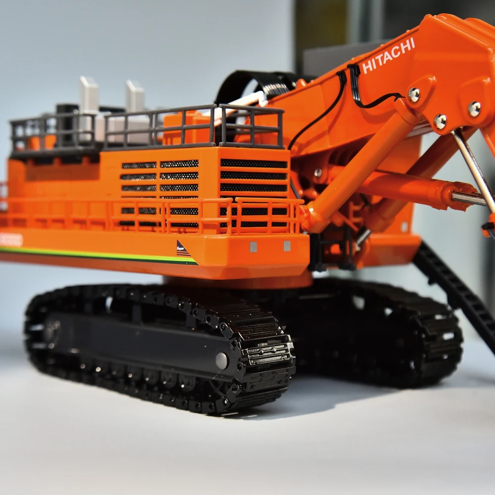 HITACHI EX8000 Excavator Alloy Engineering Vehicle Model 1:87 Gifts Souvenir Toys