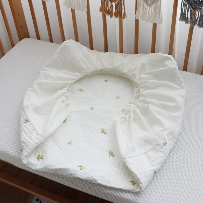 Imagen 7: Sábana bajera elástica acolchada de algodón coreano con bordado de estrellas y cereza, limón, oso, sábanas para cuna de bebé, ropa de cama, funda de colchón