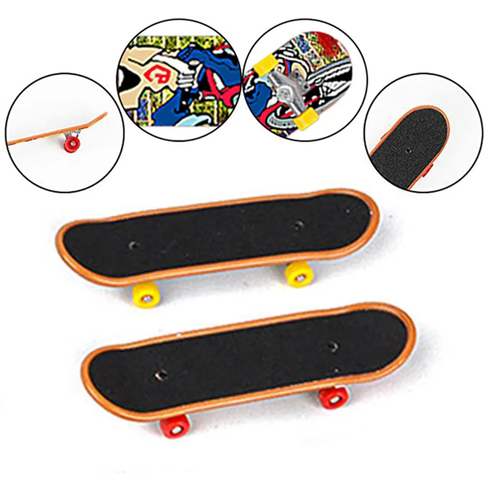 Mini Finger Skateboarding Plastic Finger Scooter Fingerboard Toys Skate Boarding Classic Chic Game Boys Desk Toys For Kids Gifts