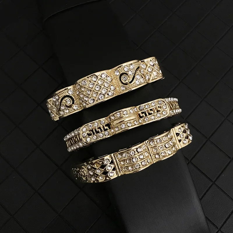 Simple zinc alloy fine dengraved crystal bracelet brand design style women rhinestone bracelet jewelry