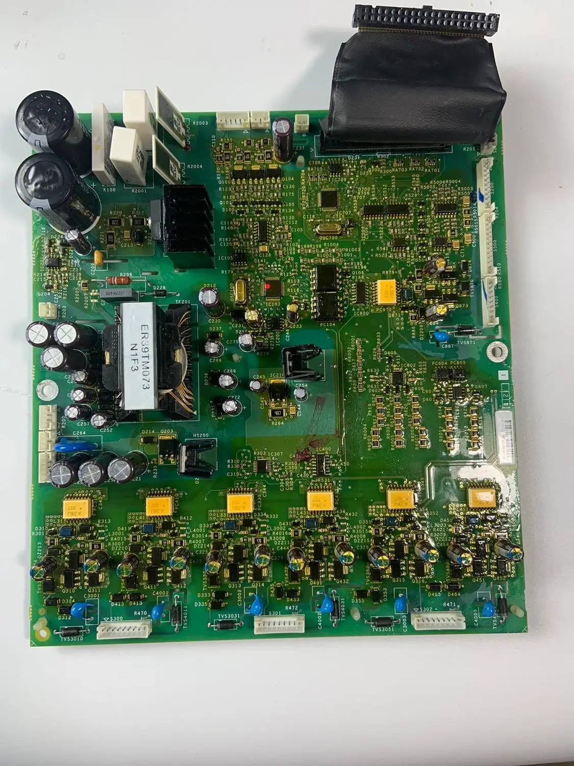 use for ATV61HD37N4Z Circuit board  used in good condition