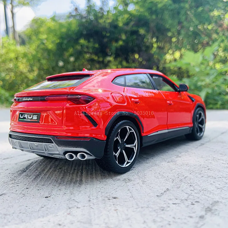 Maisto 1:24 Lamborghini URUS czerwony sport terenowy SUV symulacja aluminiowy model samochodu dekoracja rzemieślnicza kolekcja zabawek narzędzia