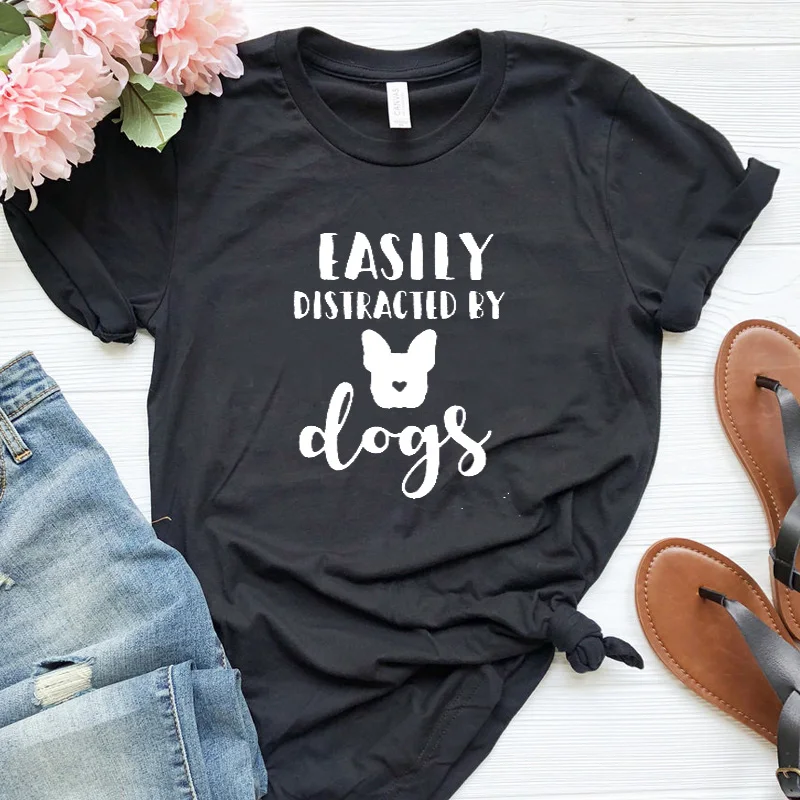 Easily Distracted By Dogs Mama Mom Shirt Fashion Cotton Women Tshirt Funny Graphic O Neck Mother Clothing Short Sleeve Top Tees