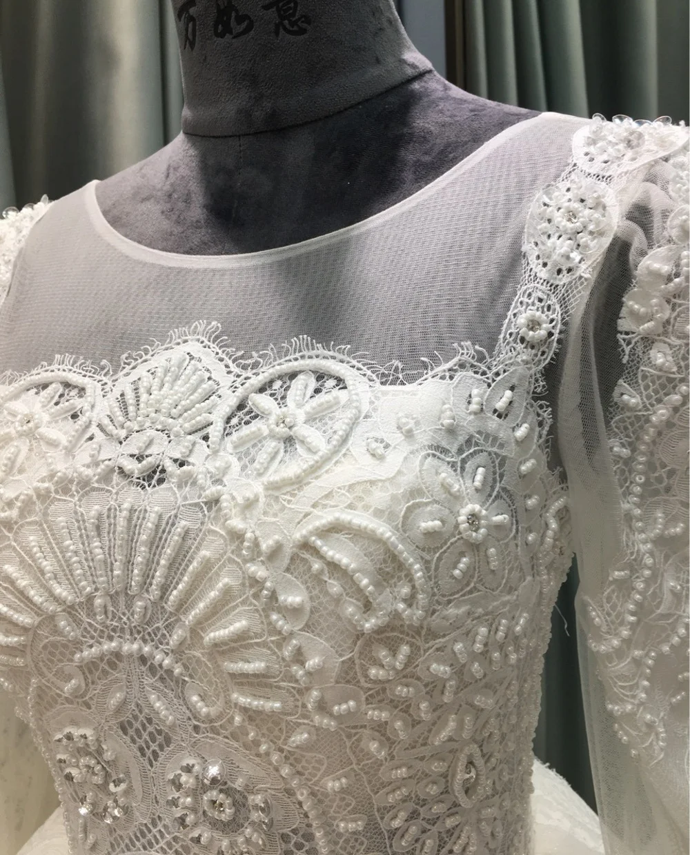 11639 # o-collo manica lunga Tulle lunghezza del pavimento pizzo Applique perline abito da ballo aperto indietro abito da sposa abito da sposa abito da sposa