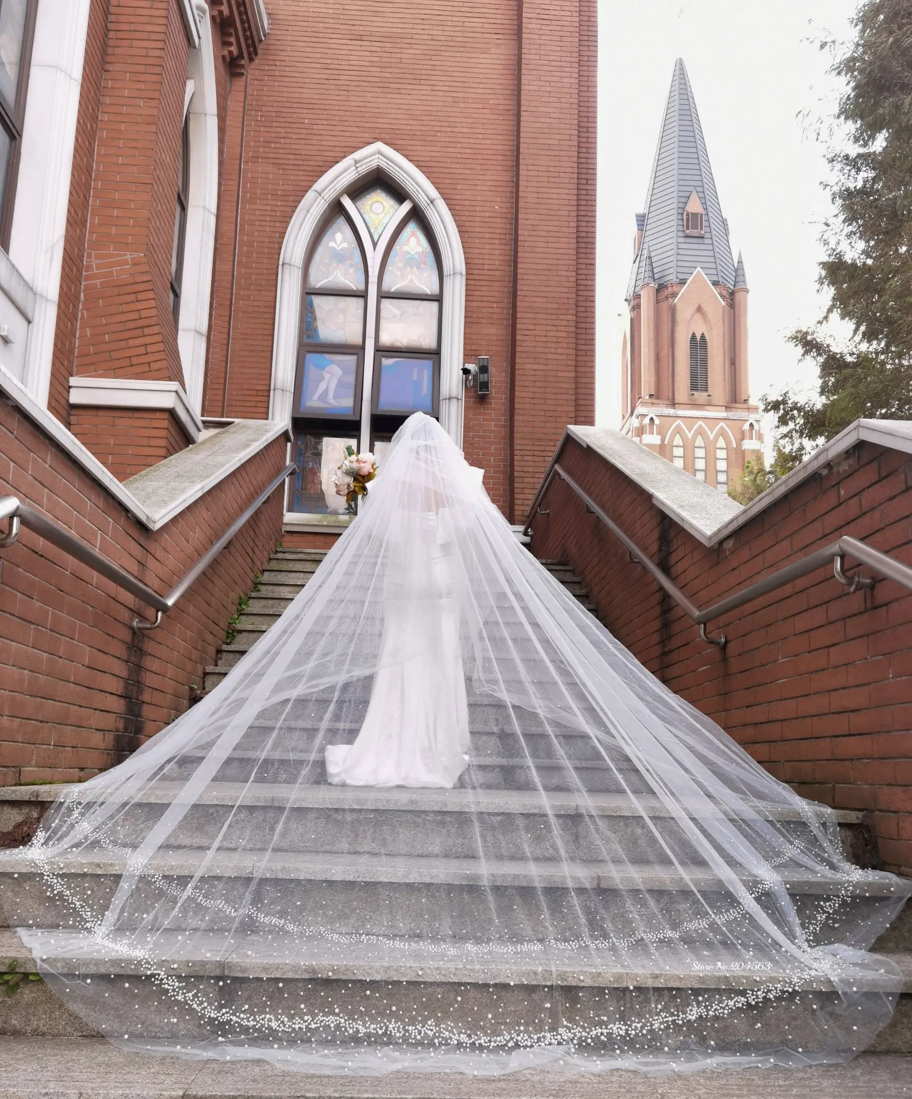 Romantic Two-Layer Church Wedding Veil with Pearls Bridal Veils with Comb MM Wedding Accessories