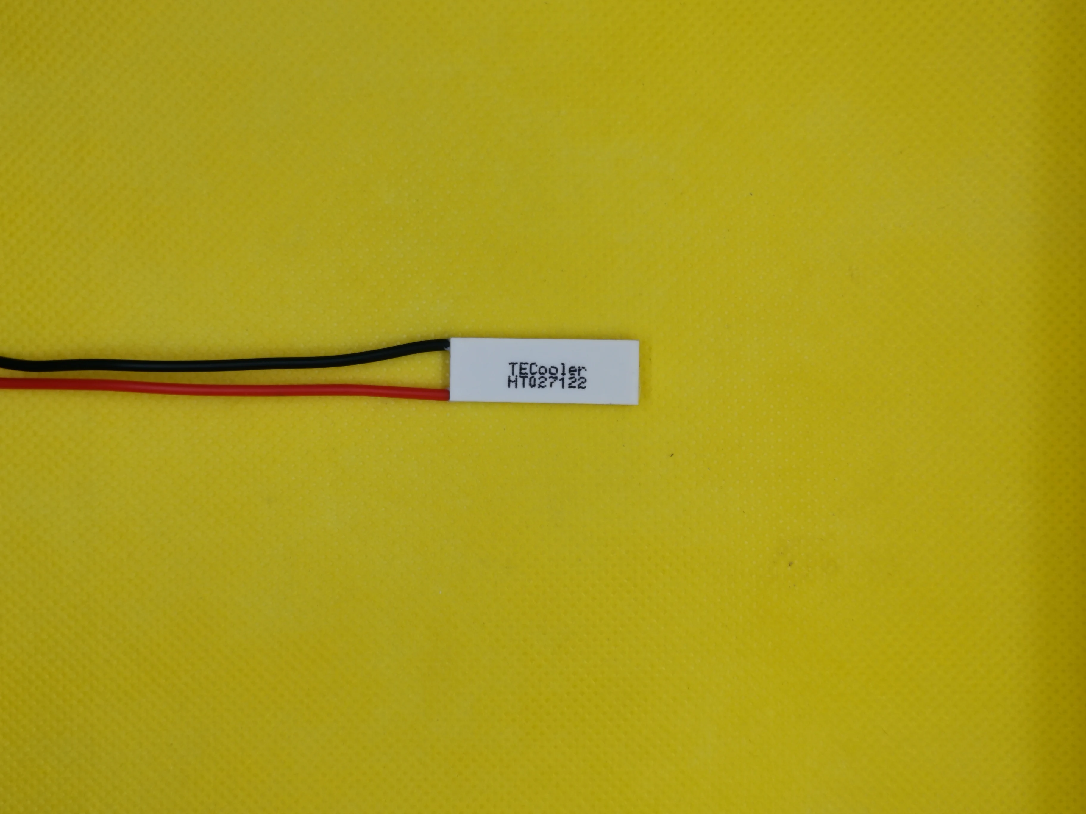 2 Buah Tec29x9.8 Modul Pendinginan dan Pemanasan Semikonduktor Tingkat Industri Chip Pendinginan Instrumen Kecantikan