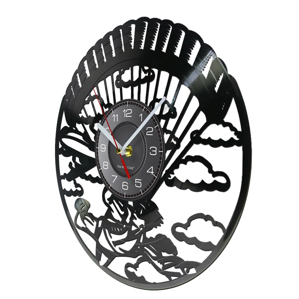 Parachuting Vinyl Record Wall Clock Skydiving Flying Adventure Sport Artwork Hang Gliding Silent Landing Speed Hanging Watch