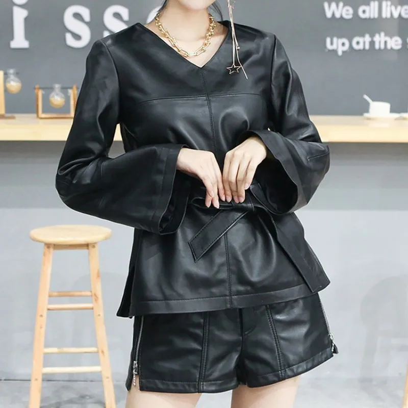 Women OL Style Real Leather Jacket Flare Sleeve V-Neck Pullover Short Sheepskin Coat Brand Street Office Lady Loose Sashes Tops