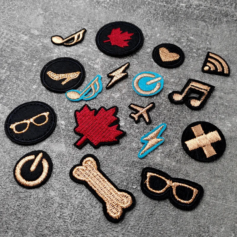 Glasses Aircraft Love Note Patches Clothe Embroidery Applique Sewing Supplies Decorative Badges Canada Maple Leaves Lightning