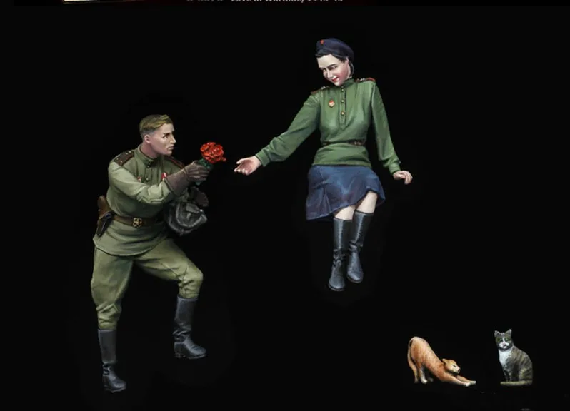 1/35 Resin Model Figure GK，Love in Wartime， Unassembled and unpainted kit