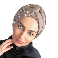 Turbante elástico musulmán para mujer, gorro de algodón con cuentas de perlas, Hijab, envoltura para la cabeza, novedad