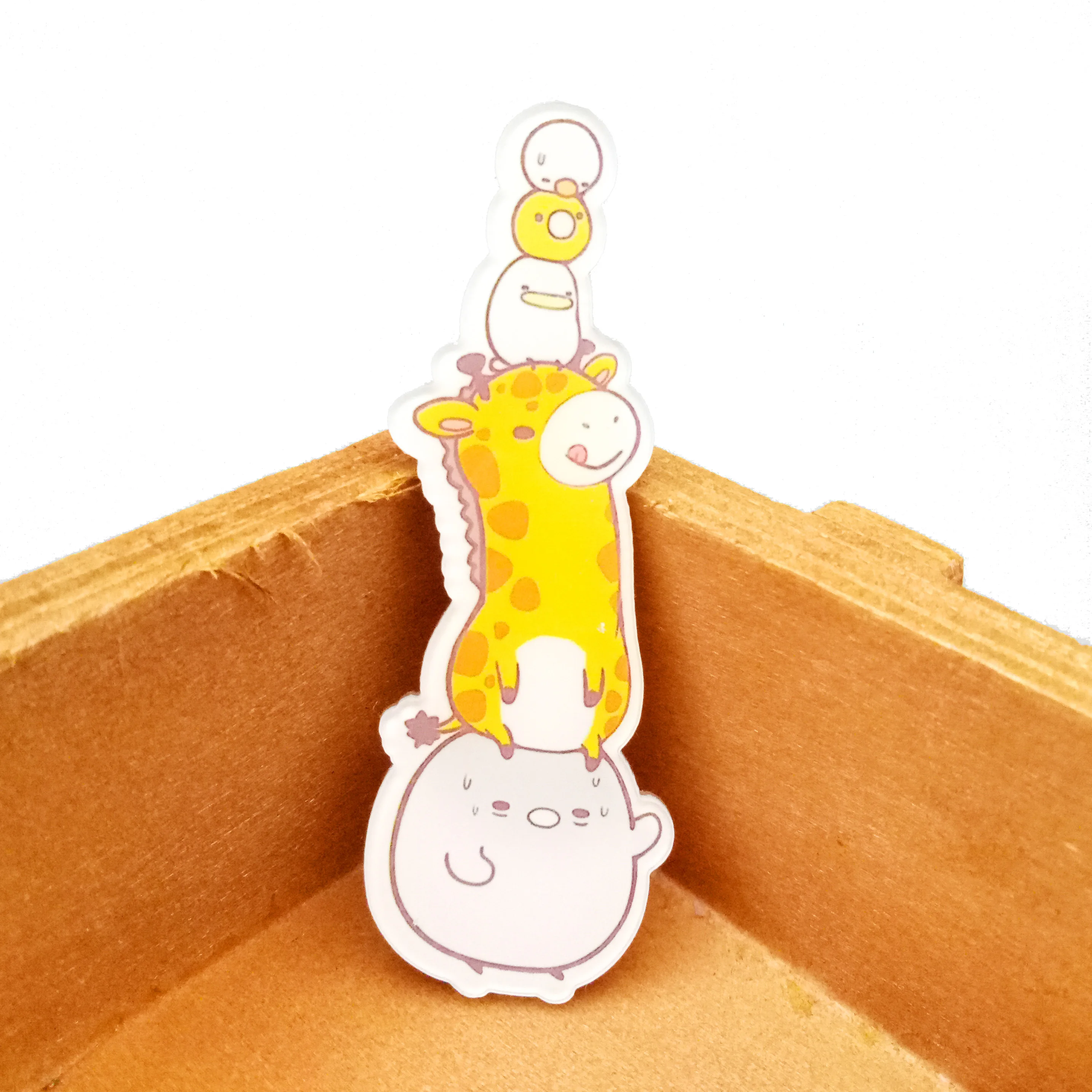 1 sztuk Cute Cartoon ułożone kot akrylowe broszka dla kobiet ubrania odznaka ikony na plecak broszki Pins zwierząt odznaki dla dzieci prezent dla