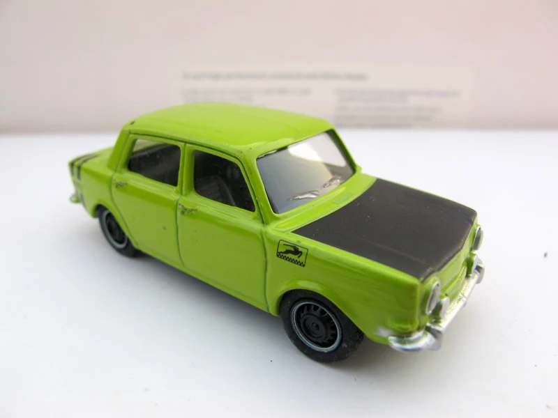 New Fluorescent Green Special Price Die-cast Metal 1/64 Retro Car Model Furniture Display Collection Toys For Children