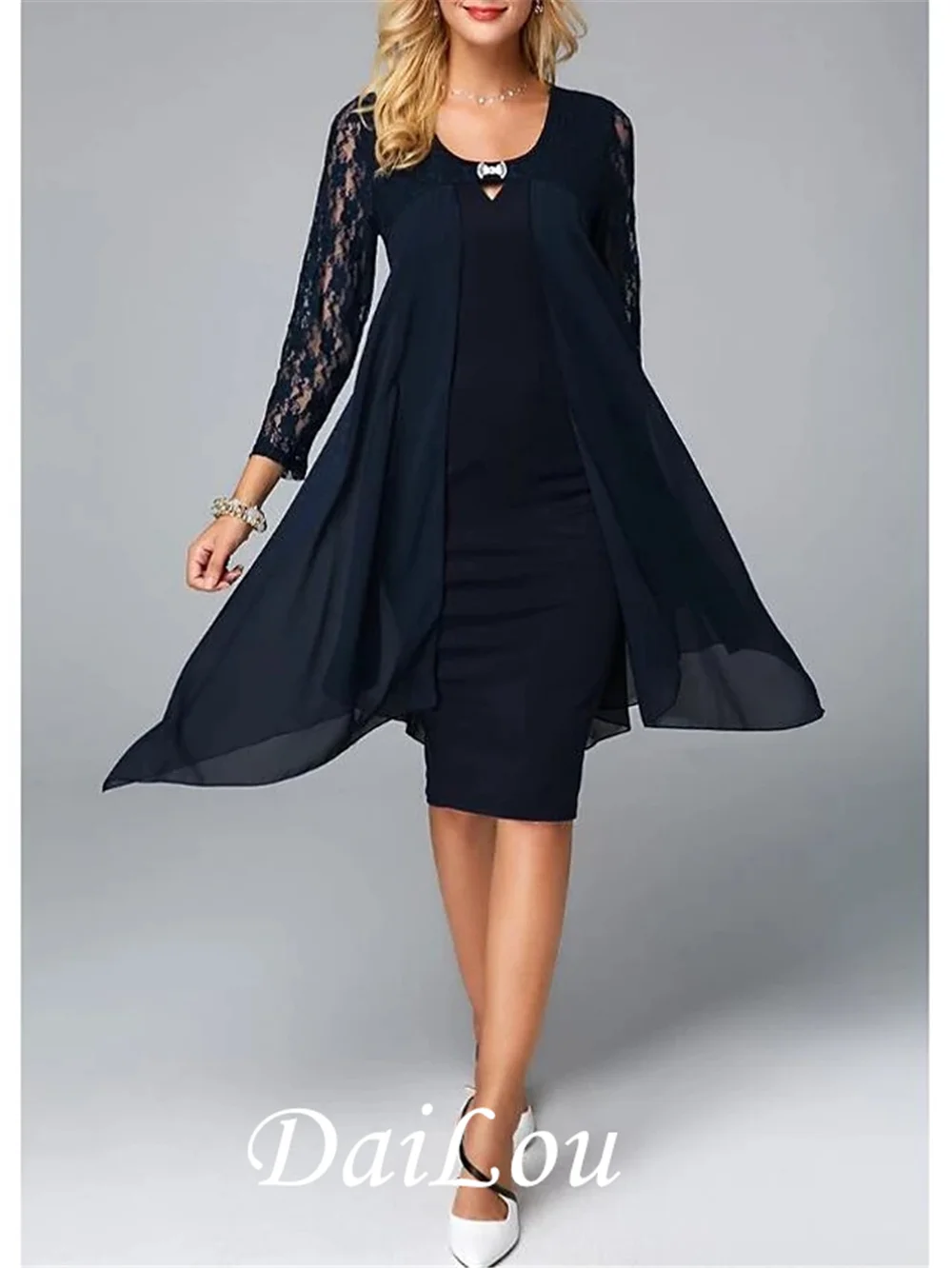 Sheath / Column Mother of the Bride Dress Plus Size Jewel Neck Knee Length Chiffon 3/4 Length Sleeve with Lace Crystals 2021