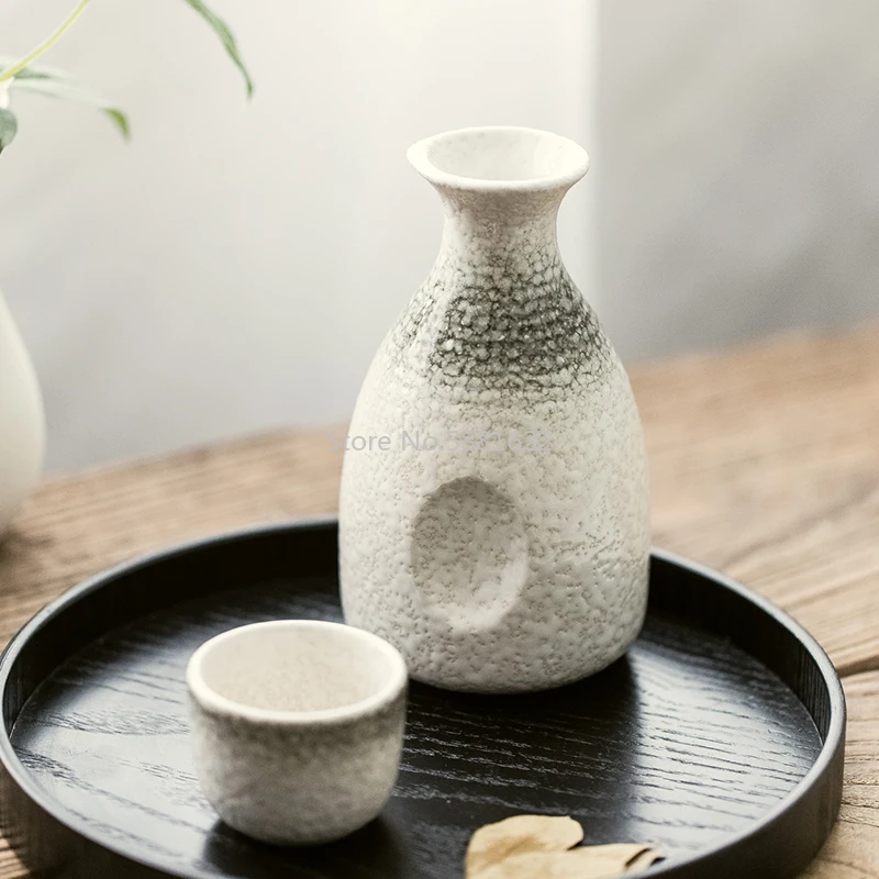 Japanese Style Sake Ceramic Wine Set Sake White Wine Jug small Cellar Home Jug Water Cup Set Drinkware