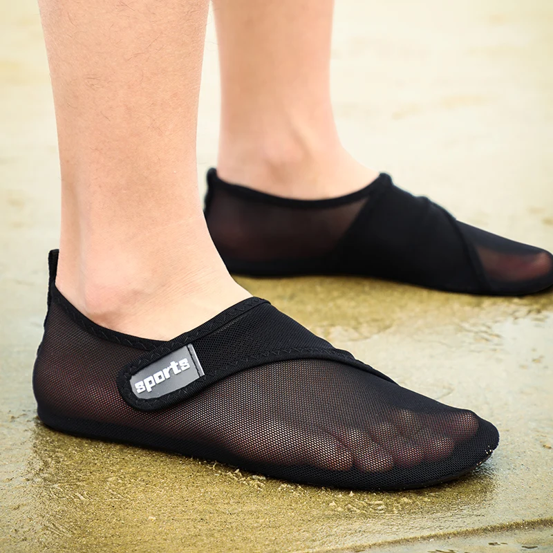 

Quick Dry Beach Shoes Men Women Aqua Shoes Light Diving Surfing Sandals Pool Swimming Breathable Seaside Barefoot Water Sneakers