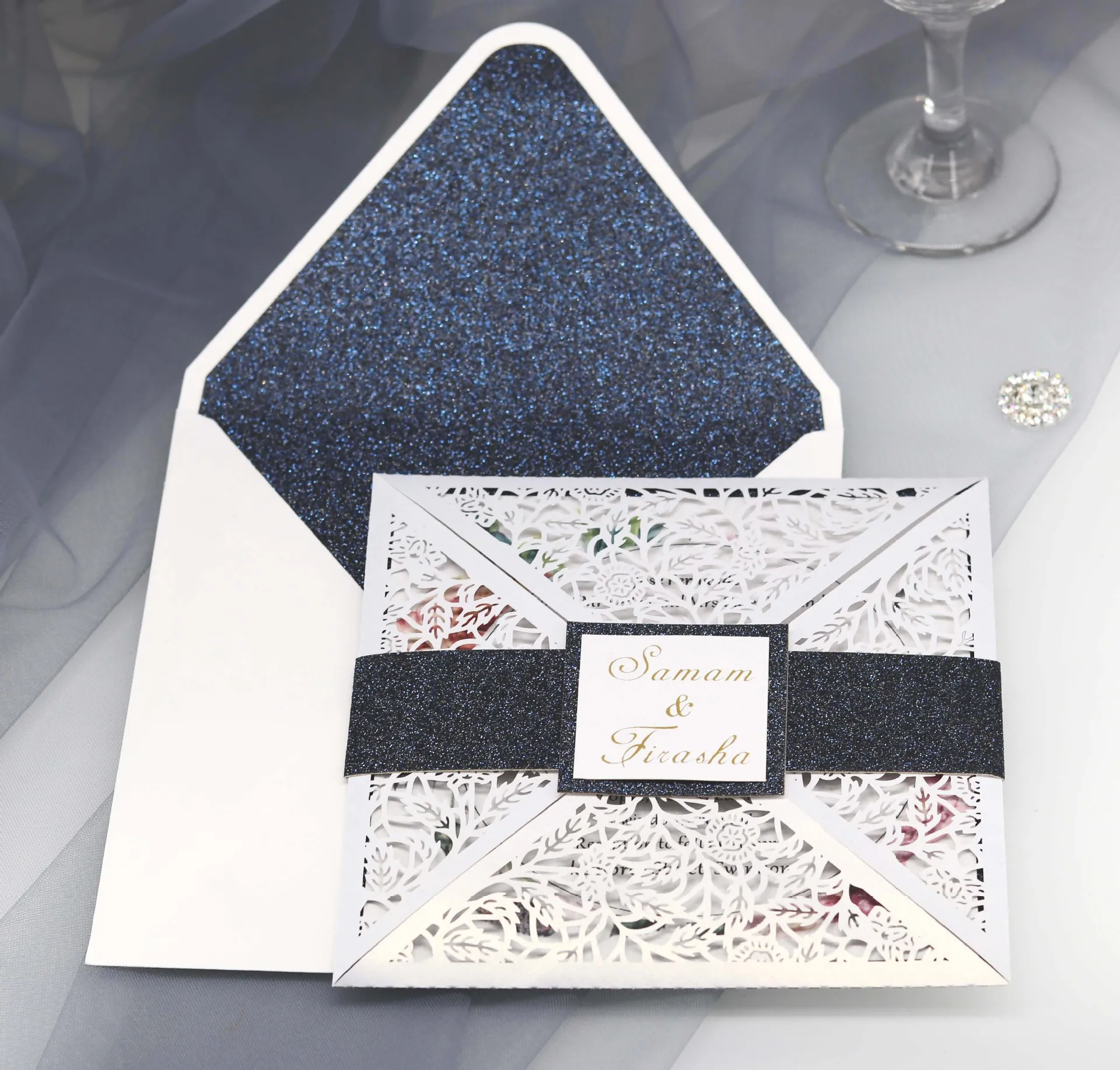 10pcsWedding Invitation Card High-end Suit laser Cutout Private Custom Ivory  Multi-color Flash Envelope & Belt  Provide print s