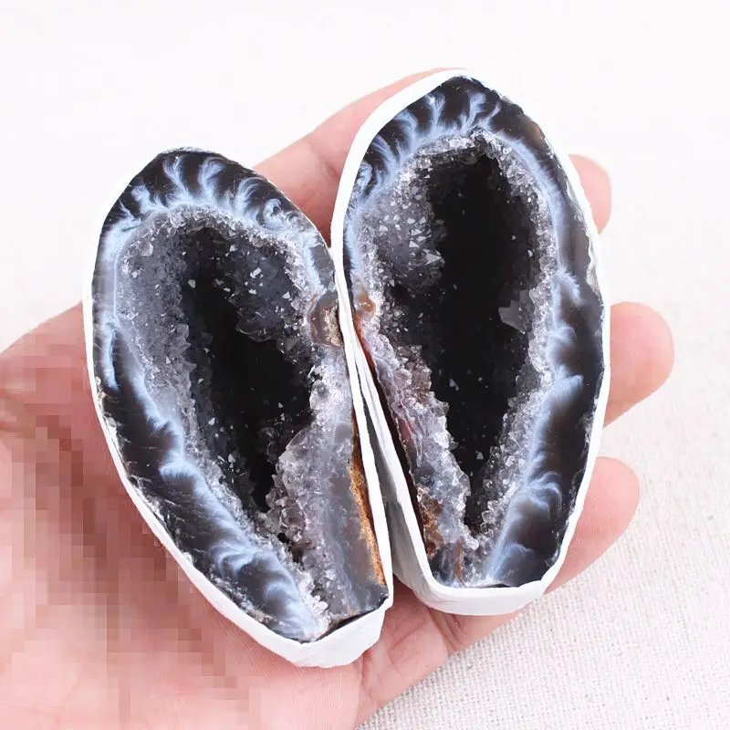 Exquisite cornucopia natural crystal cave agate decoration feng shui fortune original stone