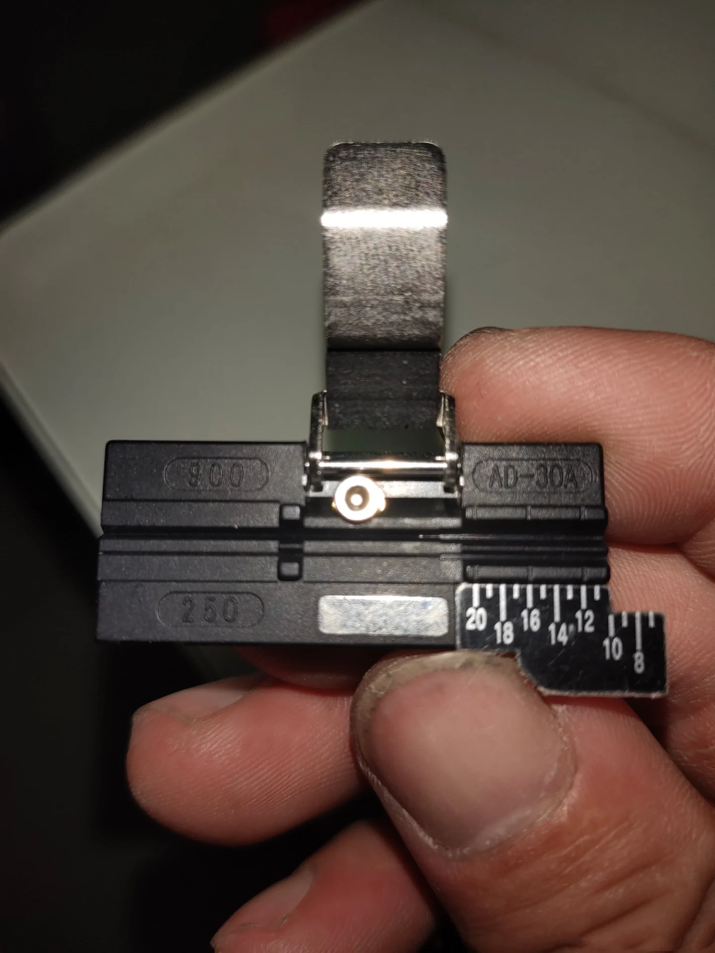 شحن مجاني الأصلي AD-30A حامل الألياف مع المسمار ل CT-30 CT-30A CT-32 CT-06 CT-20 Shealth Clamp 0.25 مللي متر 0.9 مللي متر #2