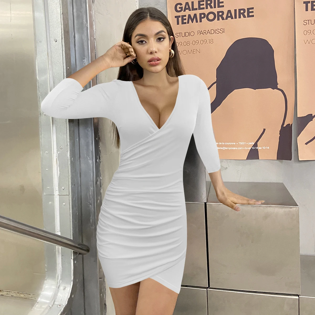 Wantmove 2021 Summer Women Sexy Long Sleeve Party Club Mini Dress V Neck Solid Color Bodycon  AM917