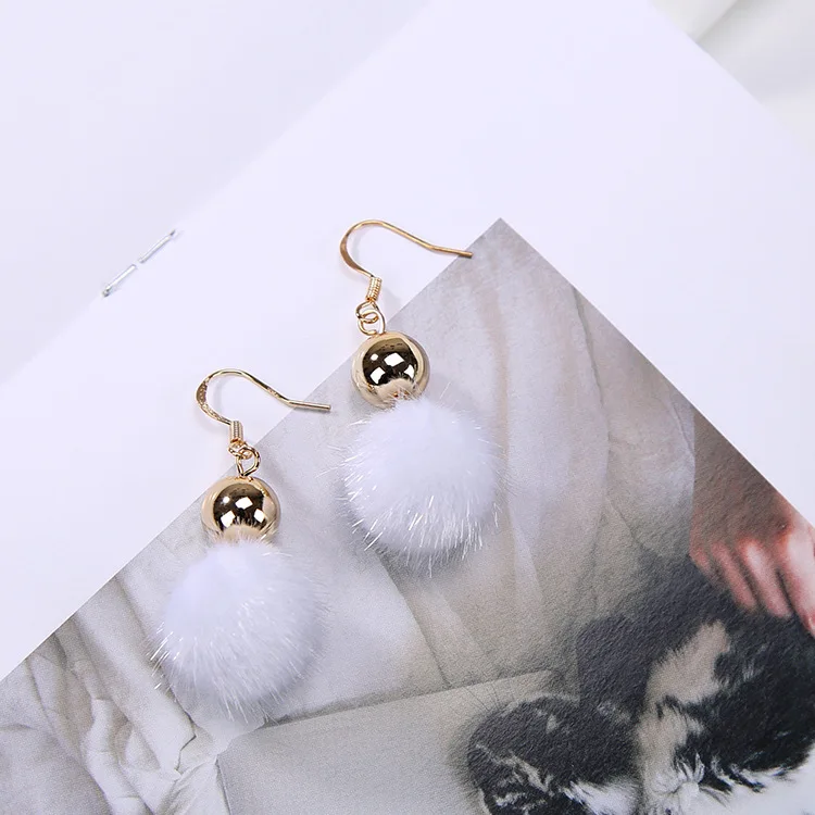 Korean version of the new earrings cute sweet metal ball tassels autumn and winter long paragraph pompom fashion girls jewelry