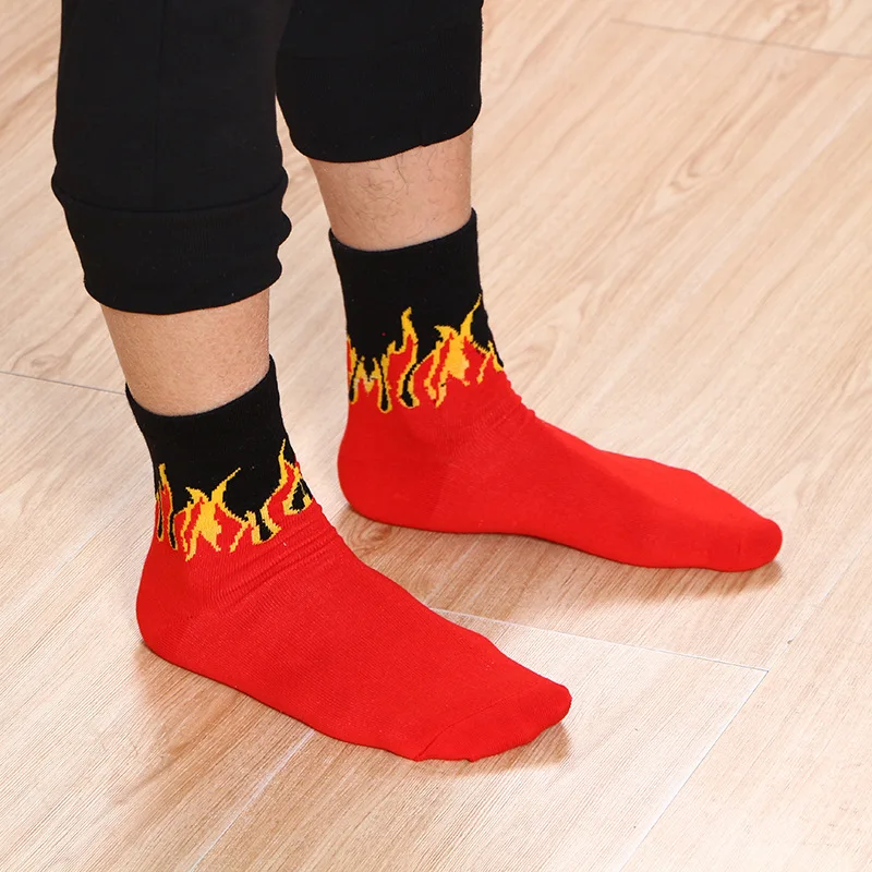 Harajuku Men\'s Fashion Hip Hop Color Fire Boat Socks Red Flame Torch Hot Warm Street Skateboard Cotton Socks Skarpetki Socks