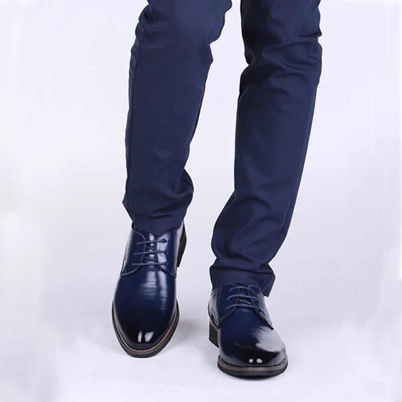 Scarpe oxford da uomo Scarpe inglesi nere blu Scarpe comode da cerimonia fatte a mano Scarpe basse da uomo Scarpe da lavoro con lacci Bullock hjm7