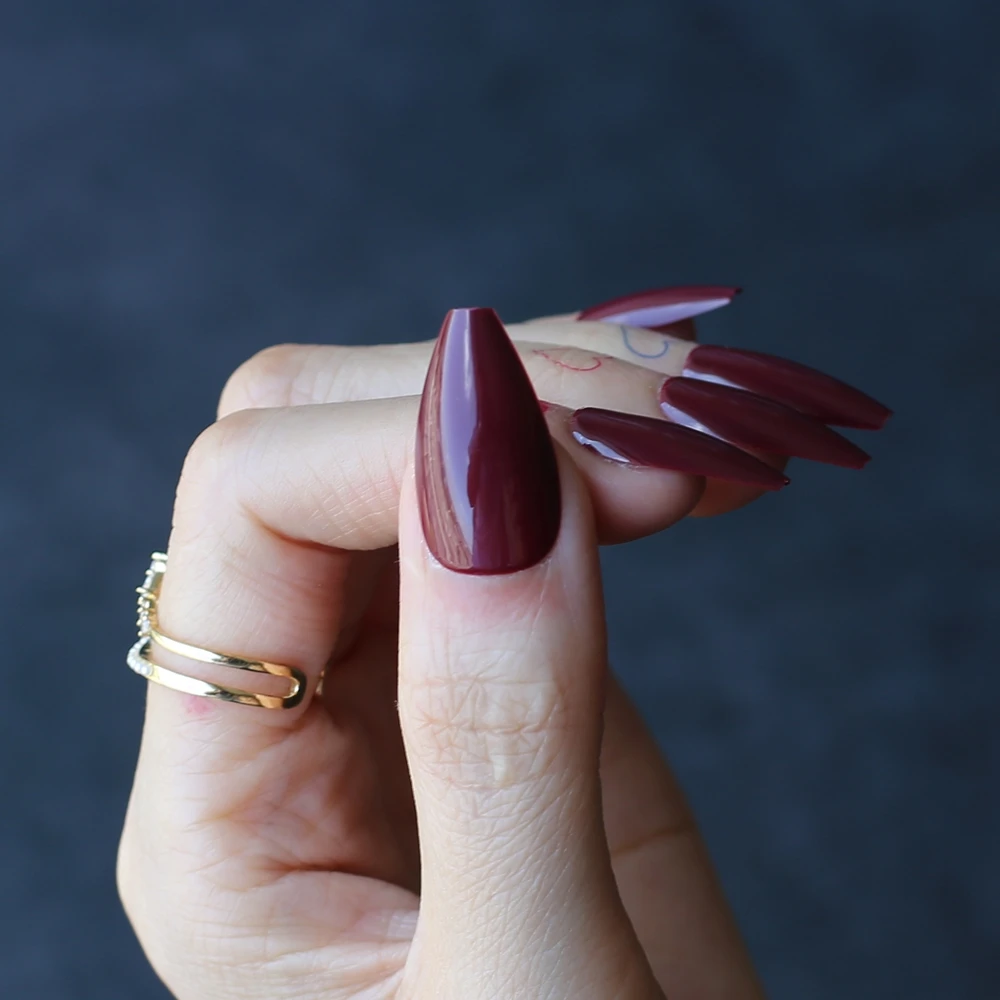 Short Ballet Fake nails Burgundy color False nails Vampire UV gel Coffin Exquisite Medium Artificial nails view 3