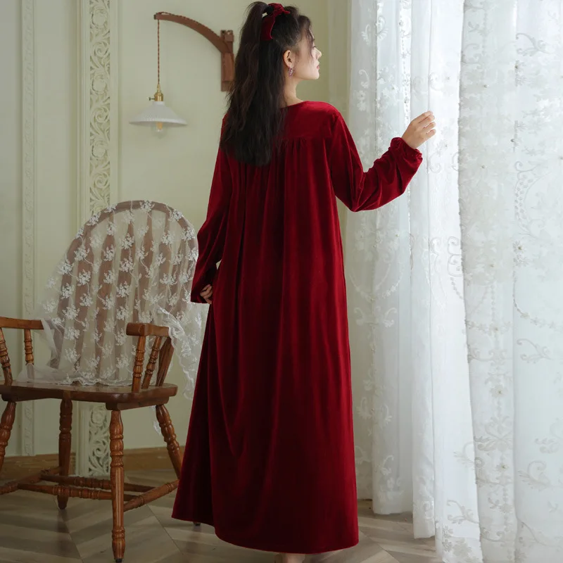 Romantic Nightgowns Women Winter Long Night Dress Victorian Velvet Robe Vintage Court Style Royal Peignoir Princess Sleepwear