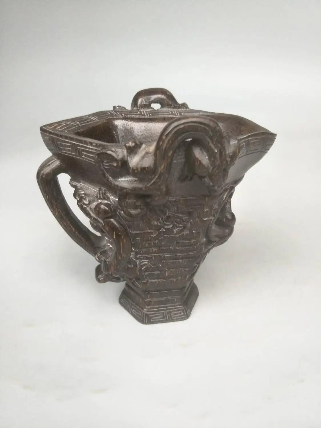 

Rare Old Qing Dynasty(YONGZHWNG:1678--1735)Rhinoceros horn cup ,Dragon cup,Hand-carved,best adornment&collection,free shipping