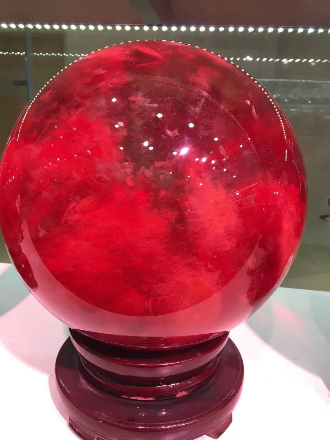 

Beautiful High Temperature Crystal Ball with Red Crystal, Quartz Dot, Therapy Sample Reiki Decoration, 1Pc