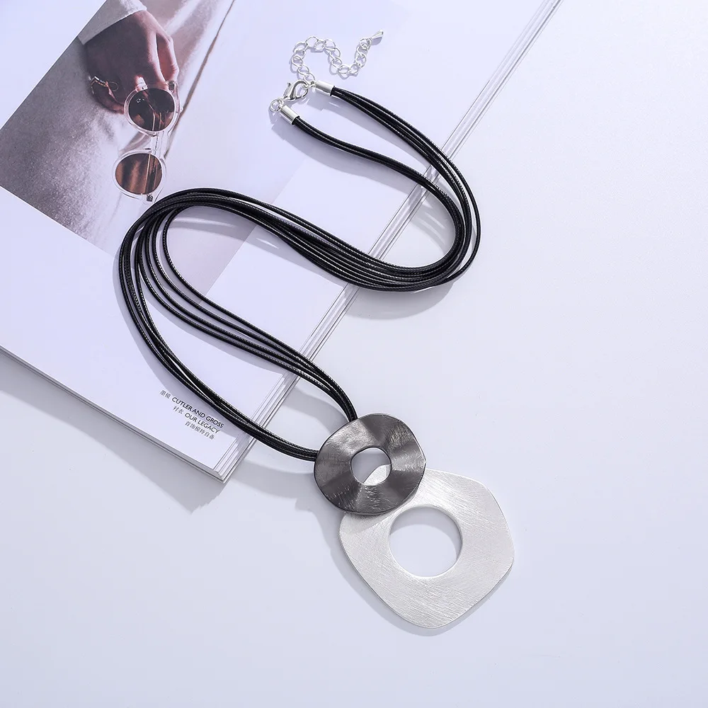 Amorcome-collar de cuero negro de múltiples hebras con colgantes geométricos de Metal, cadenas de suéter largas de suspensión, regalo