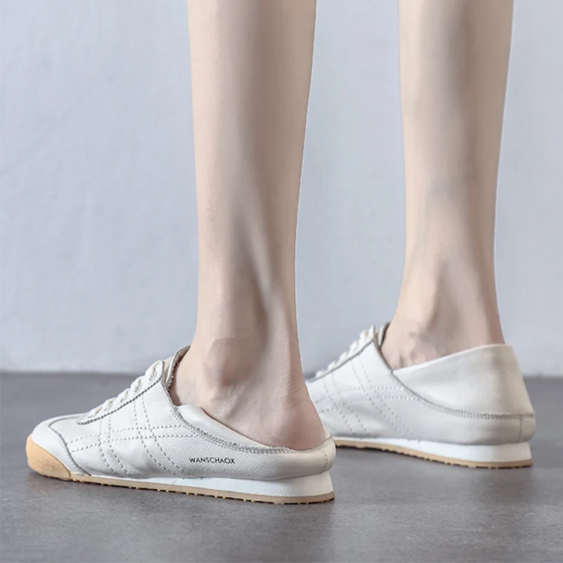 High Quality New Women\'s Shoes Soft Sole Comfortable Shallow Mouth Flats Shoes Two Wear Soft Leather White Shoes Women Free Ship