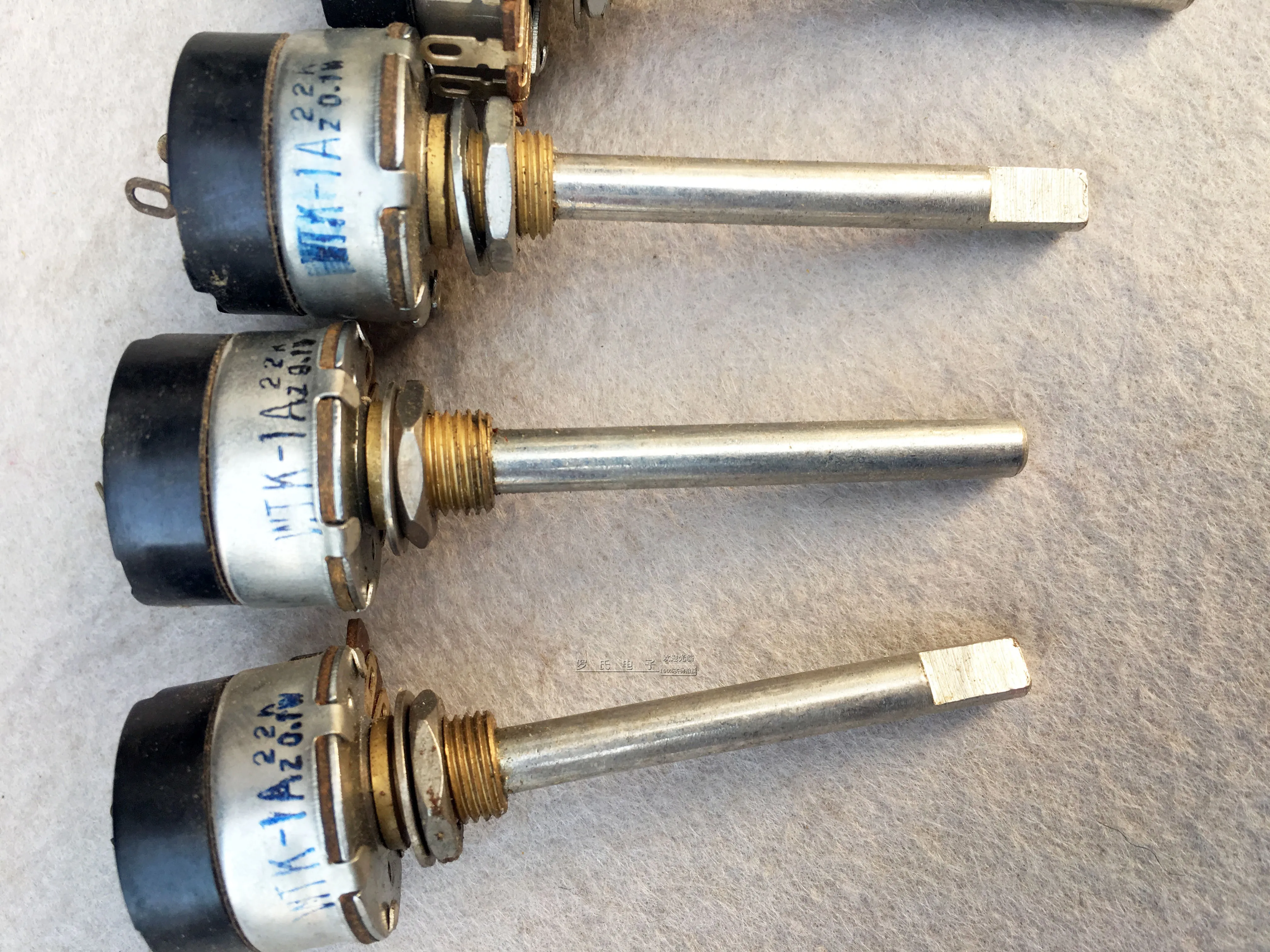 Красный светильник 711 серии WT1A-0.1W22K47K100K470K радио с переключателем ложки с длинной ручкой, потенциометр 6 мм