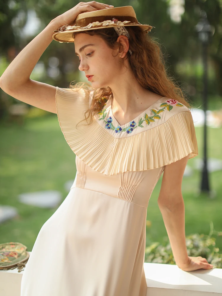 

LYNETTE'S CHINOISERIE Summer New Women Elegant Pastel Apricot French Style Exquisite Handmade Beading Embroidery Pleated Dress