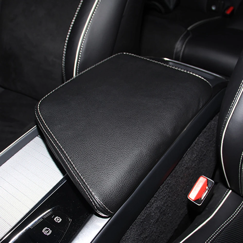 PU leather Car Armrest Pad for Volvo XC60 S60 V60 Car Center Console Mat Interior Accessories 2020 Tray Box Cover