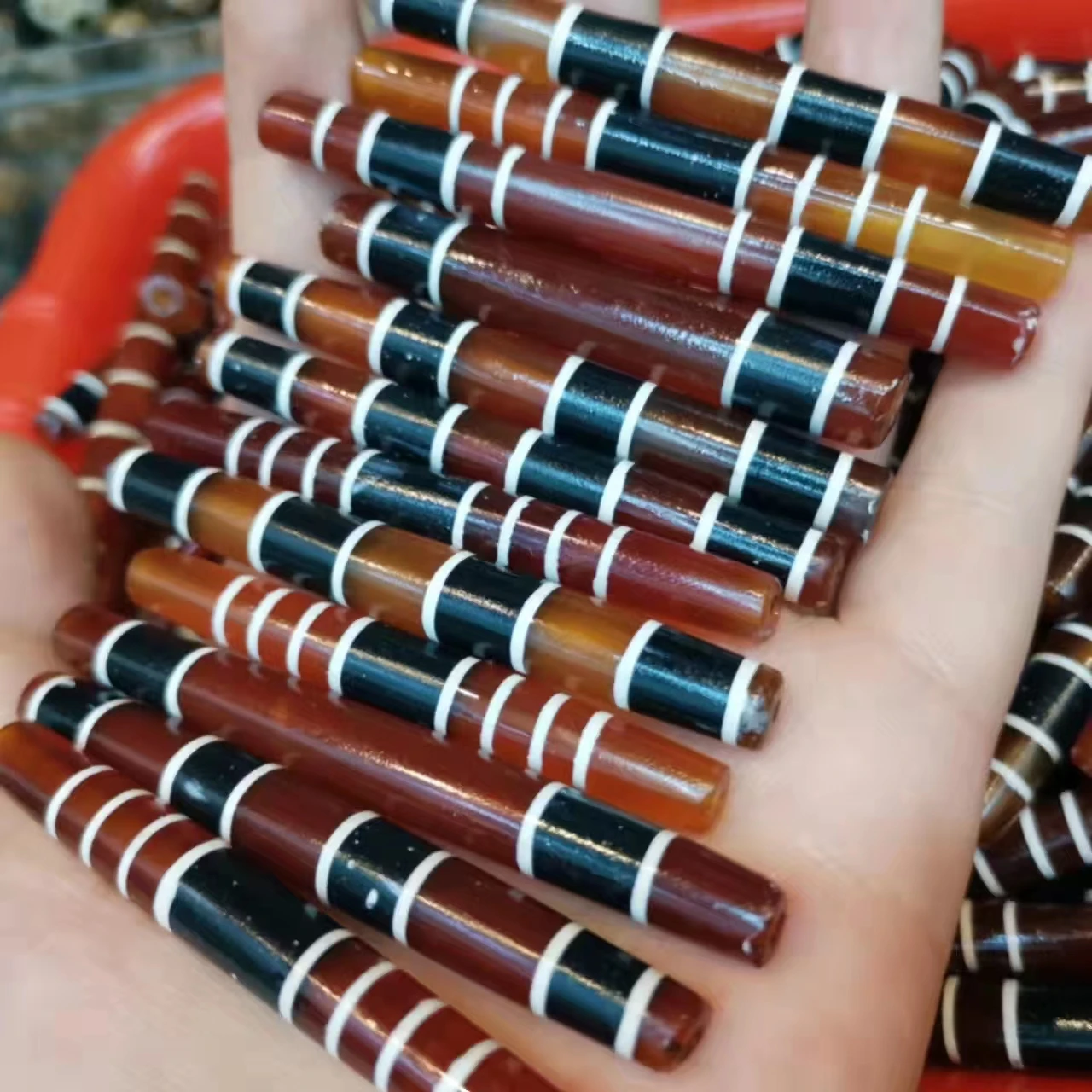 1pcs/lot Thousand-year historical heritage authentic West Asian ancient beads old carnelian three-color long-line beads Thin tub