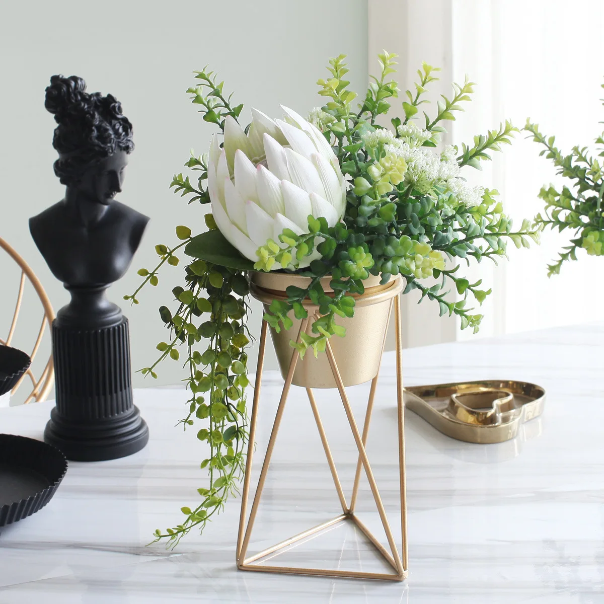 Soporte de Metal nórdico para macetas, estante dorado para flores, maceta para plantas, soporte para plantas de interior y exterior, decoración de