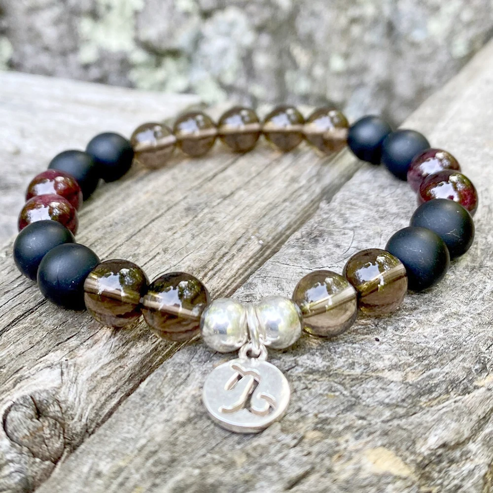 MG1378 New Design Capricorn Zodiac Bracelet Women`s Matte Black Onyx Bracelet Natural Garnet AA Grade Smoky Quartz Bracelet