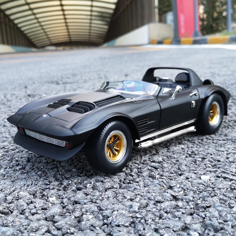 Super Fine Version 1/18 New Special Price Die-casting Metal American GT 1964 Roadster Furniture Display Collection Model Toy Car