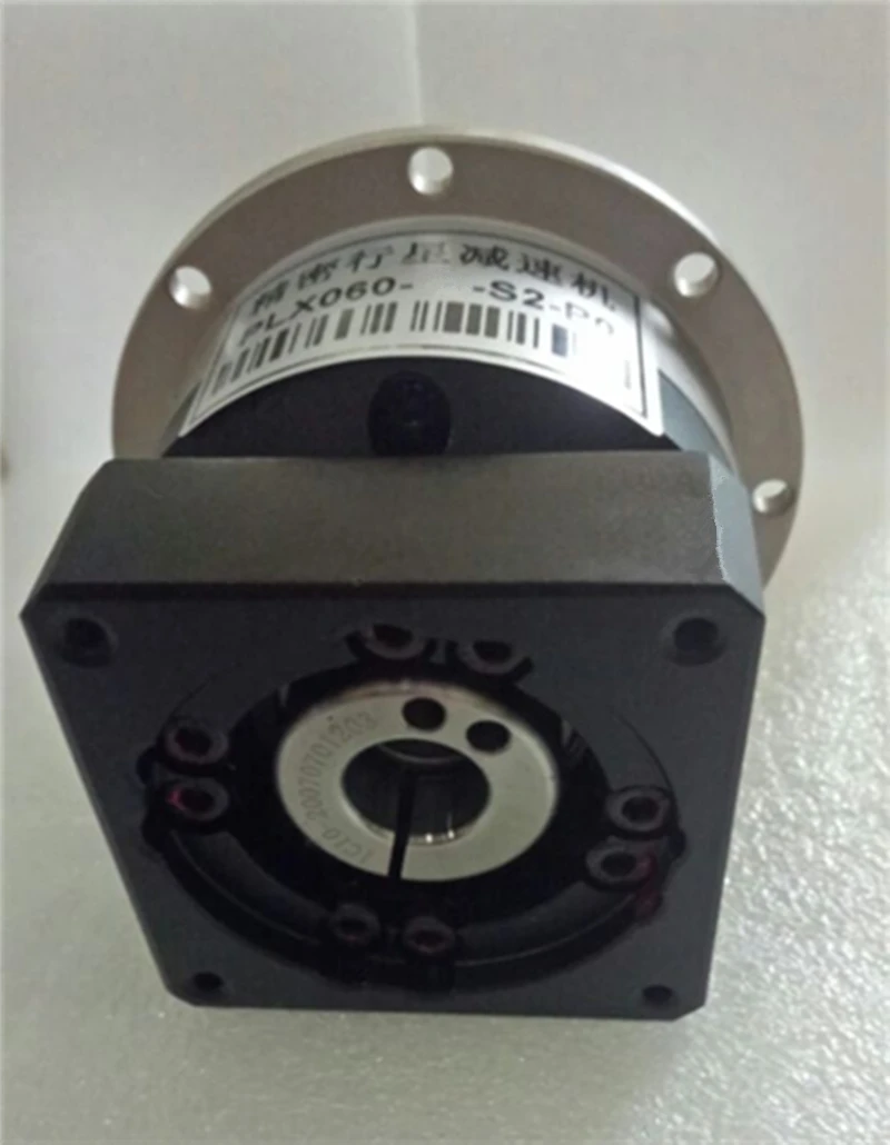 Flange output planetary gearbox reducer 3 arcmin Ratio 4:1 to 10:1 for 130mm 1kw 2kw AC servo motor input shaft 22mm