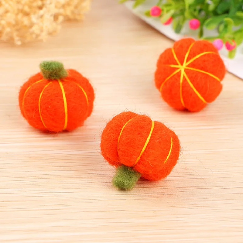 5PCs Halloween Pumpkin Wool Felt Pumpkin DIY Cute Felt Balls Needlepoint Kit Craft Needle Craft Handmade Girls Jewelry Decoratio