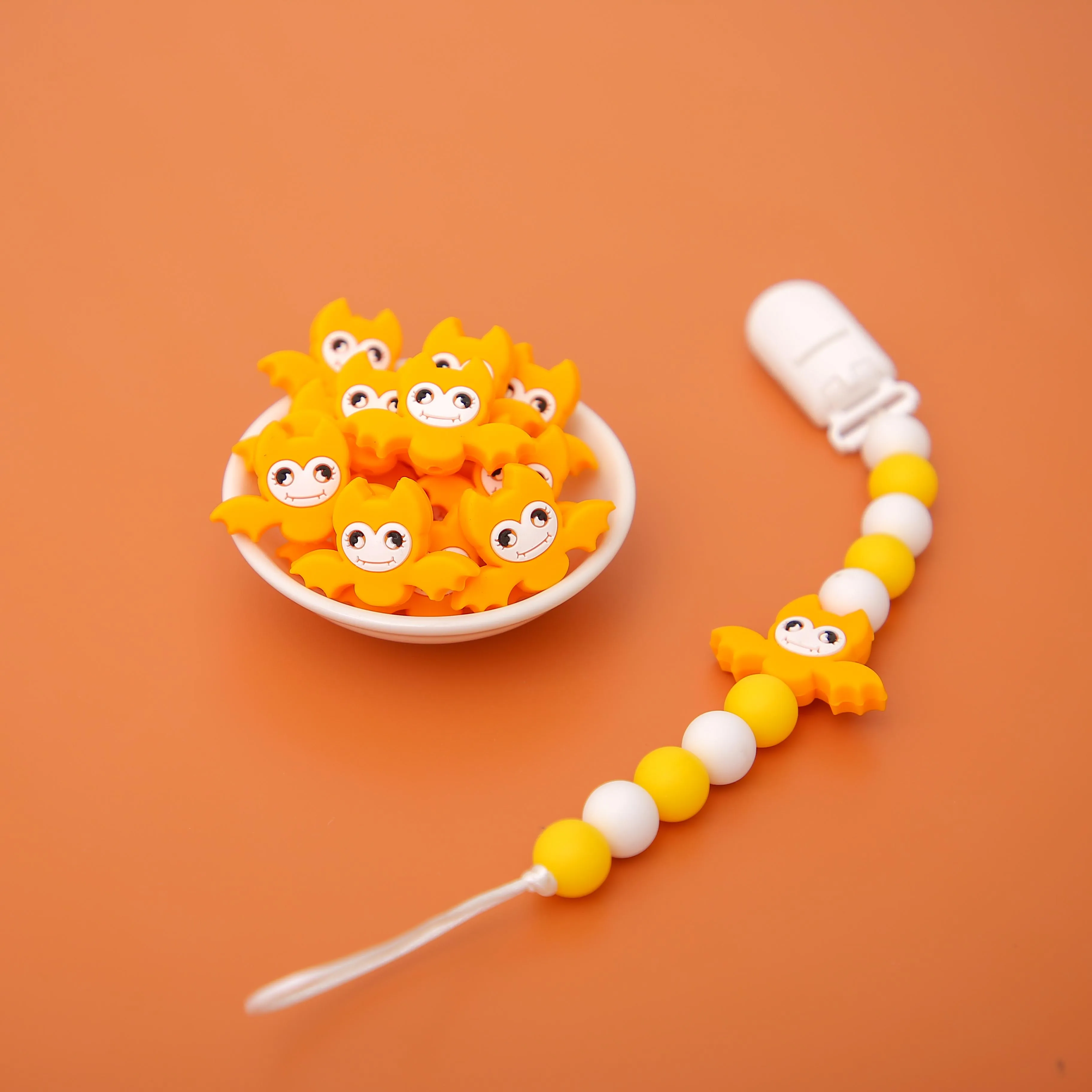 5 Pc Food Grade Silicone Beads Bat Shape Baby Nursing Teething Beads BPA-Free Silicone Dummy Baby Pacifier Chain DIY Accessories