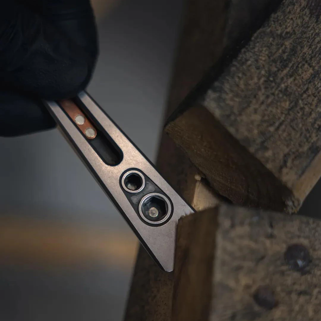LAUTIE Euclid Crowbar มัลติฟังก์ชั่ผสม Gadget EDC ไขควงที่เปิดขวดกลางแจ้งแบบพกพา Self-Defense อุปกรณ์