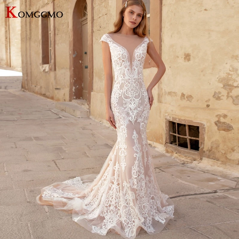 Illusion O-hals Elegante Kant Applicaties Tulle Mermaid Wedding Dress 2021 Nieuwe Collectie Cap Sleeve Button Kapel Trein Bruidsjurk