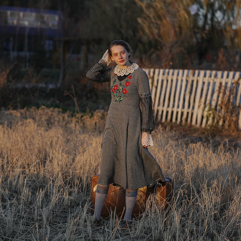 女性のための刺繍されたレースのロングドレス,秋冬の服,エレガントな衣装,コートスタイル,長袖,ビーズ付き,カジュアル