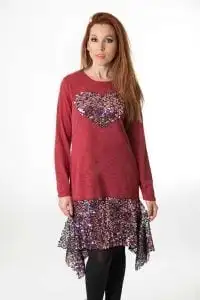 Elegant dresses for young women modern dresses of finite knit, nice and available in various colors. With a beautiful heart and sequin details. Free shipping and Spanish fashion!